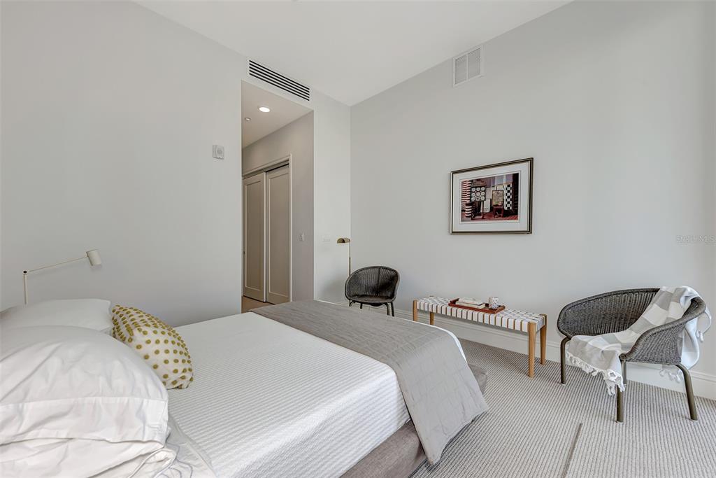 THE PEARL - Residential