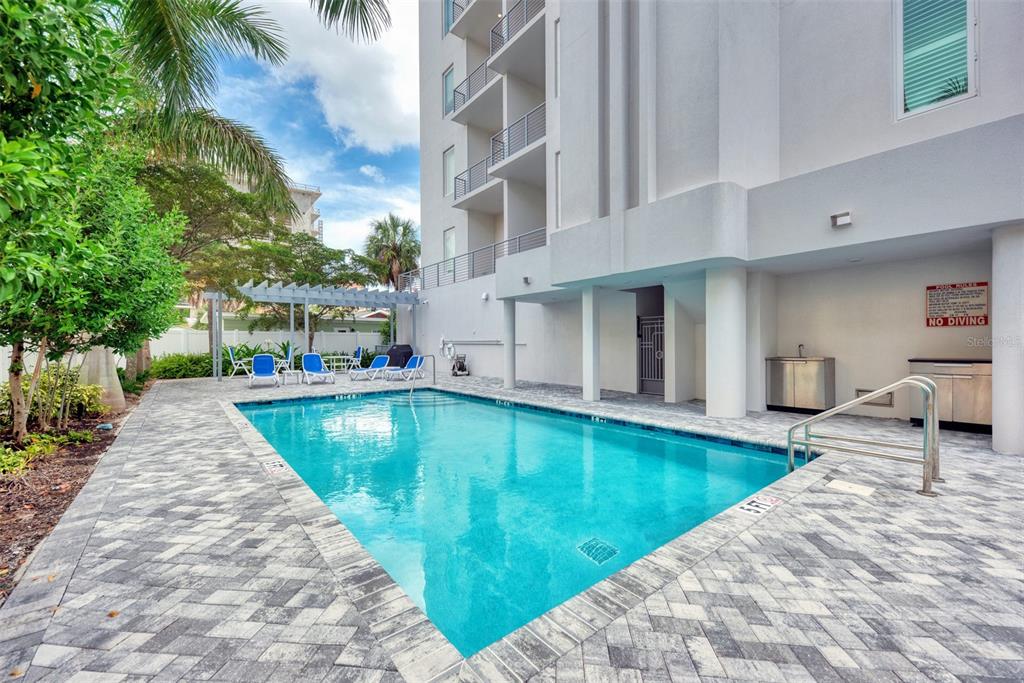 THE PEARL - Residential