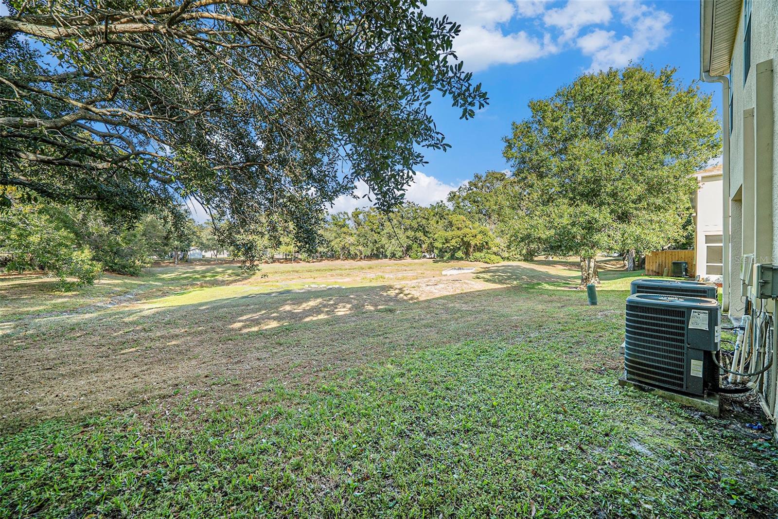 LAS PALMAS TWNHMS - Residential