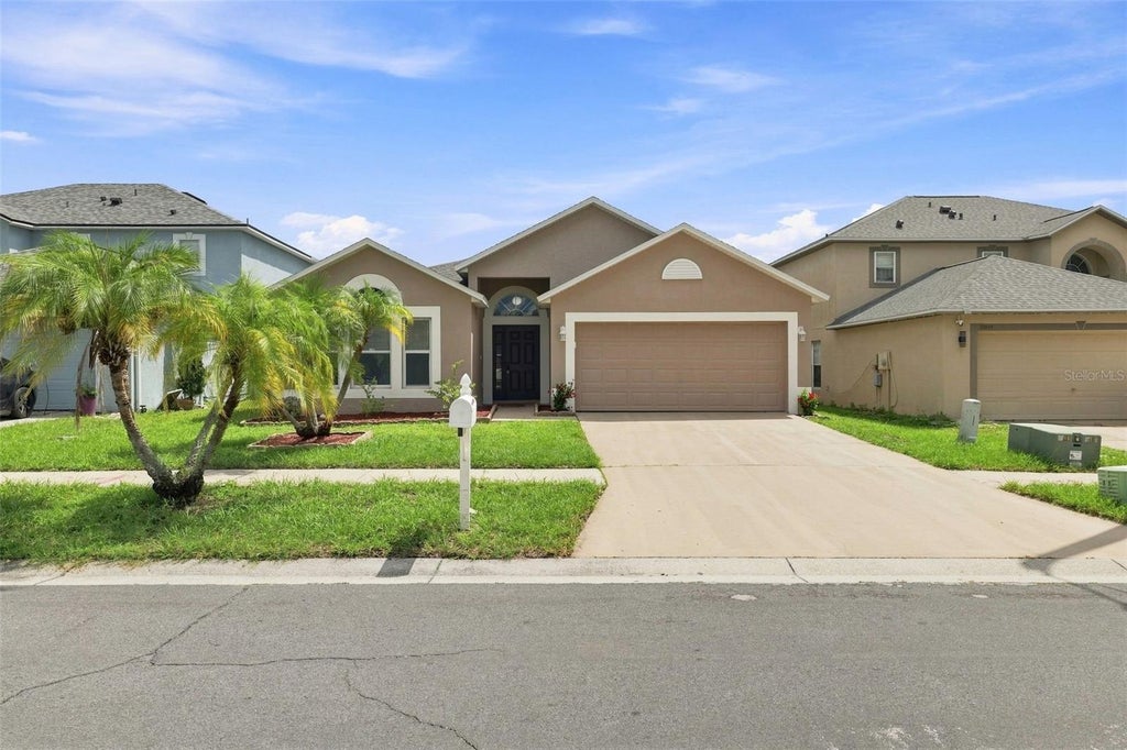 Photo of 12639 Lake Vista Drive, Gibsonton, FL 33534 (MLS # TB8545184)