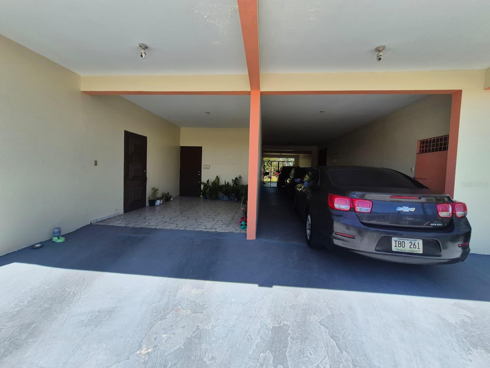 CALLE JOSÉ HERNÁNDEZ - Residential