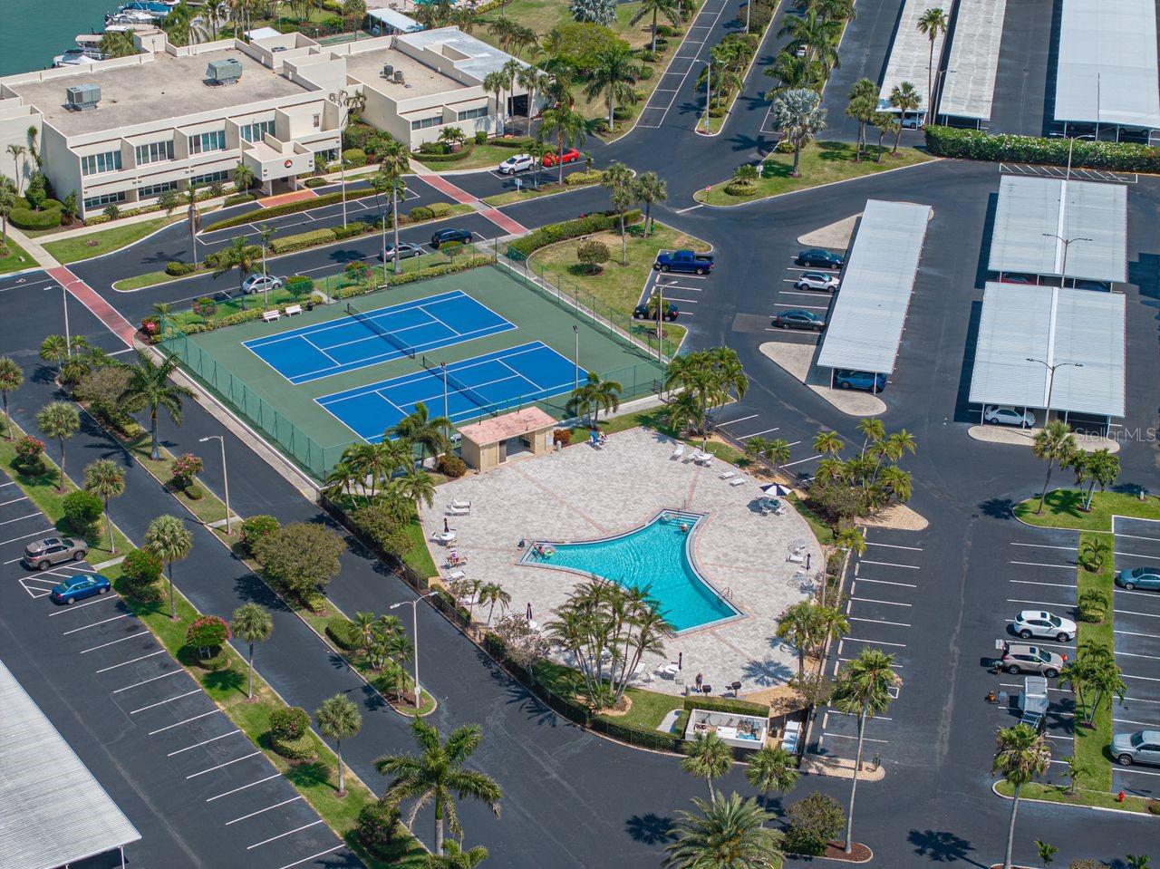 BAY ISLAND GROUP 14 - Residential