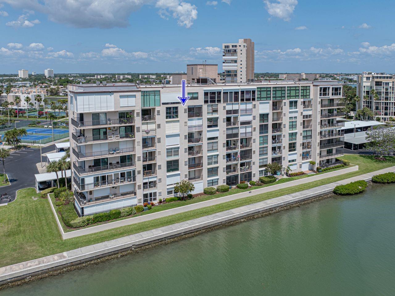 7600 SUN ISLAND DRIVE S 703