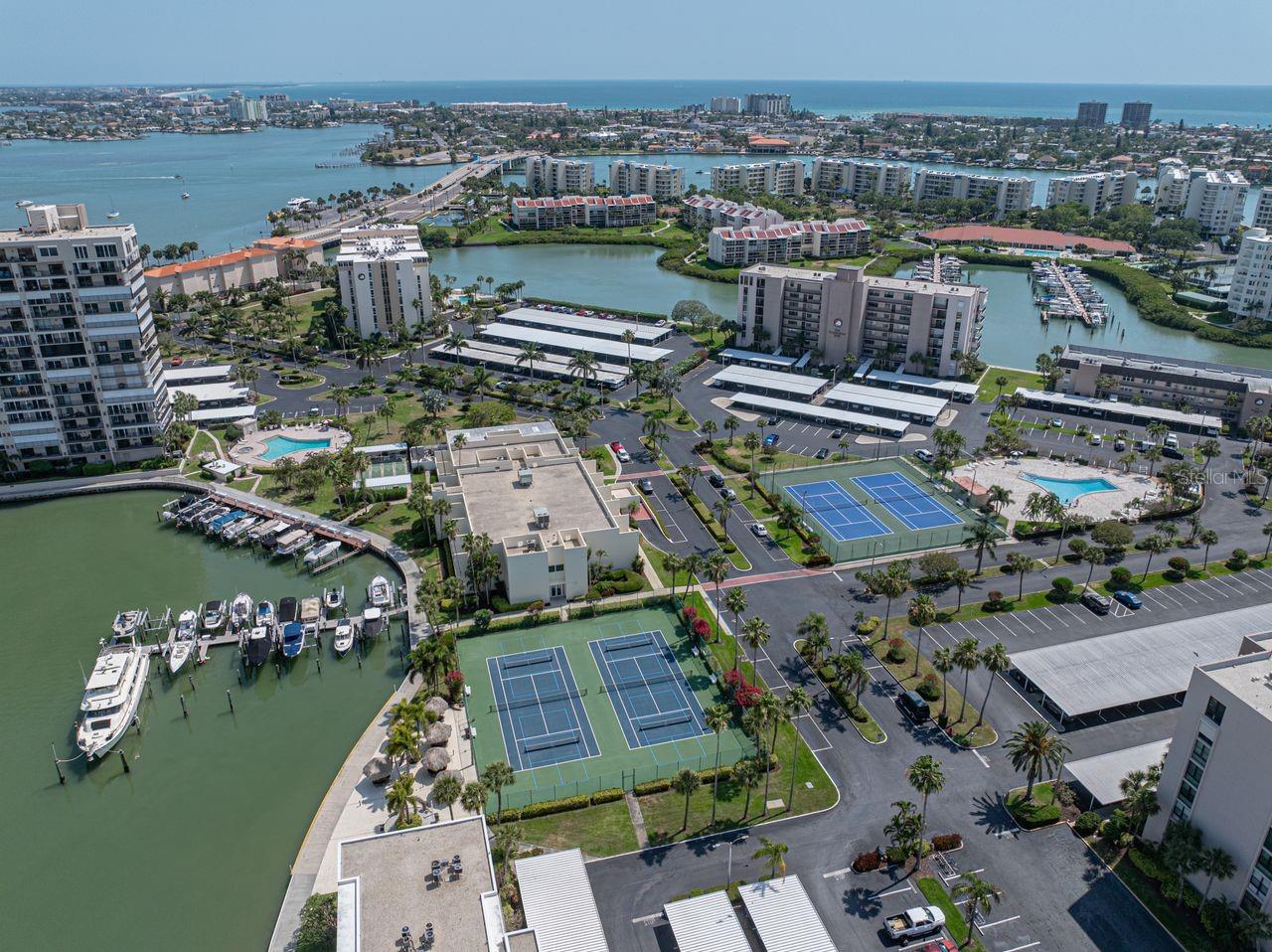 BAY ISLAND GROUP 14 - Residential