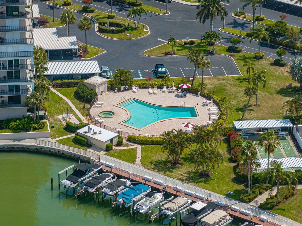 BAY ISLAND GROUP 14 - Residential