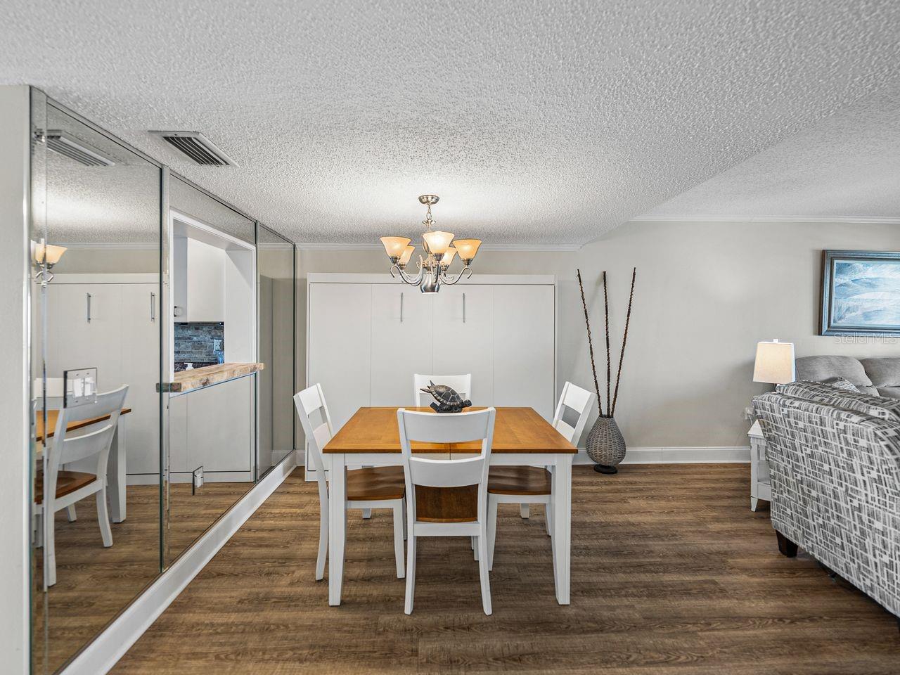 BAY ISLAND GROUP 14 - Residential