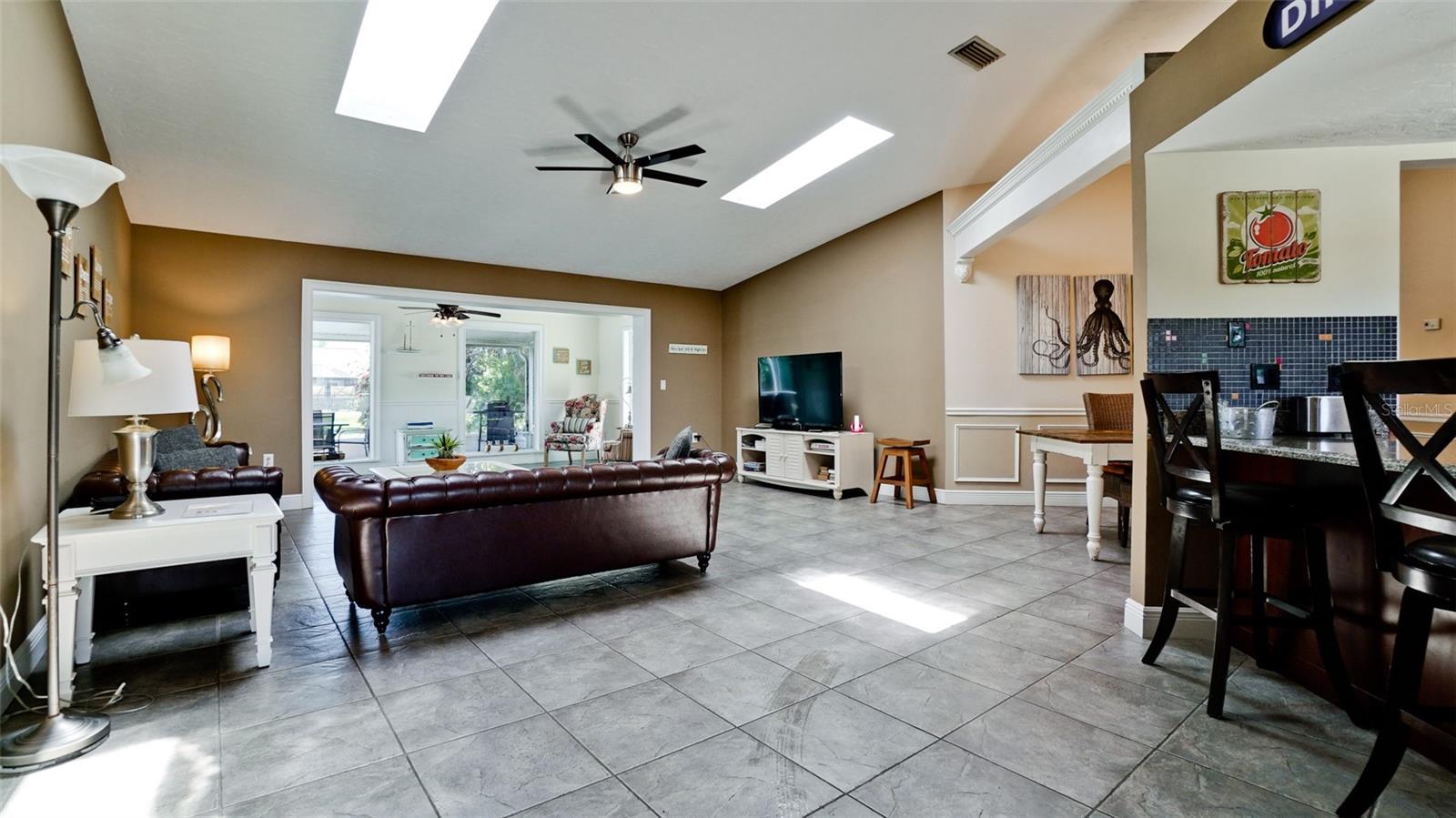 SUNSET ESTATES SUB - Residential