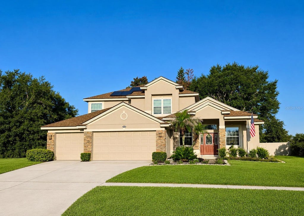 Photo of 1423 Lakemist Lane, Clermont, FL 34711 (MLS # G5116984)