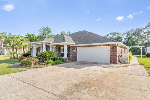 A home in NAVARRE