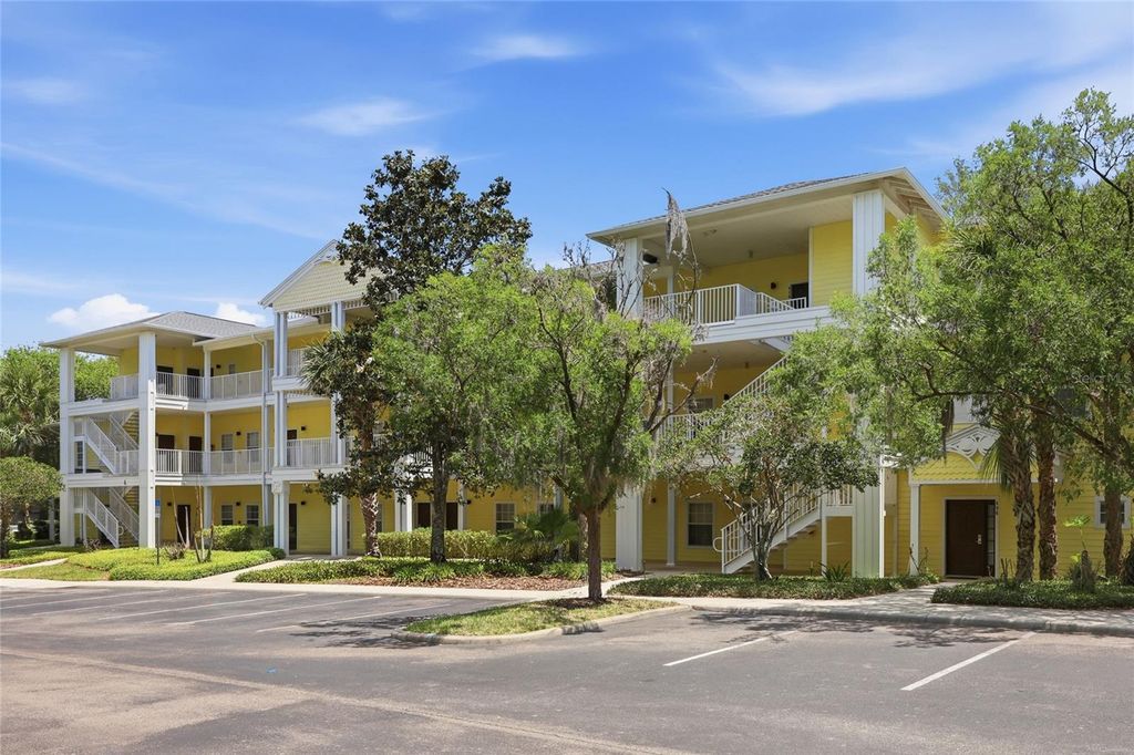 Photo of 410 Lucaya Loop #4204, Davenport, FL 33897 (MLS # O6401318)