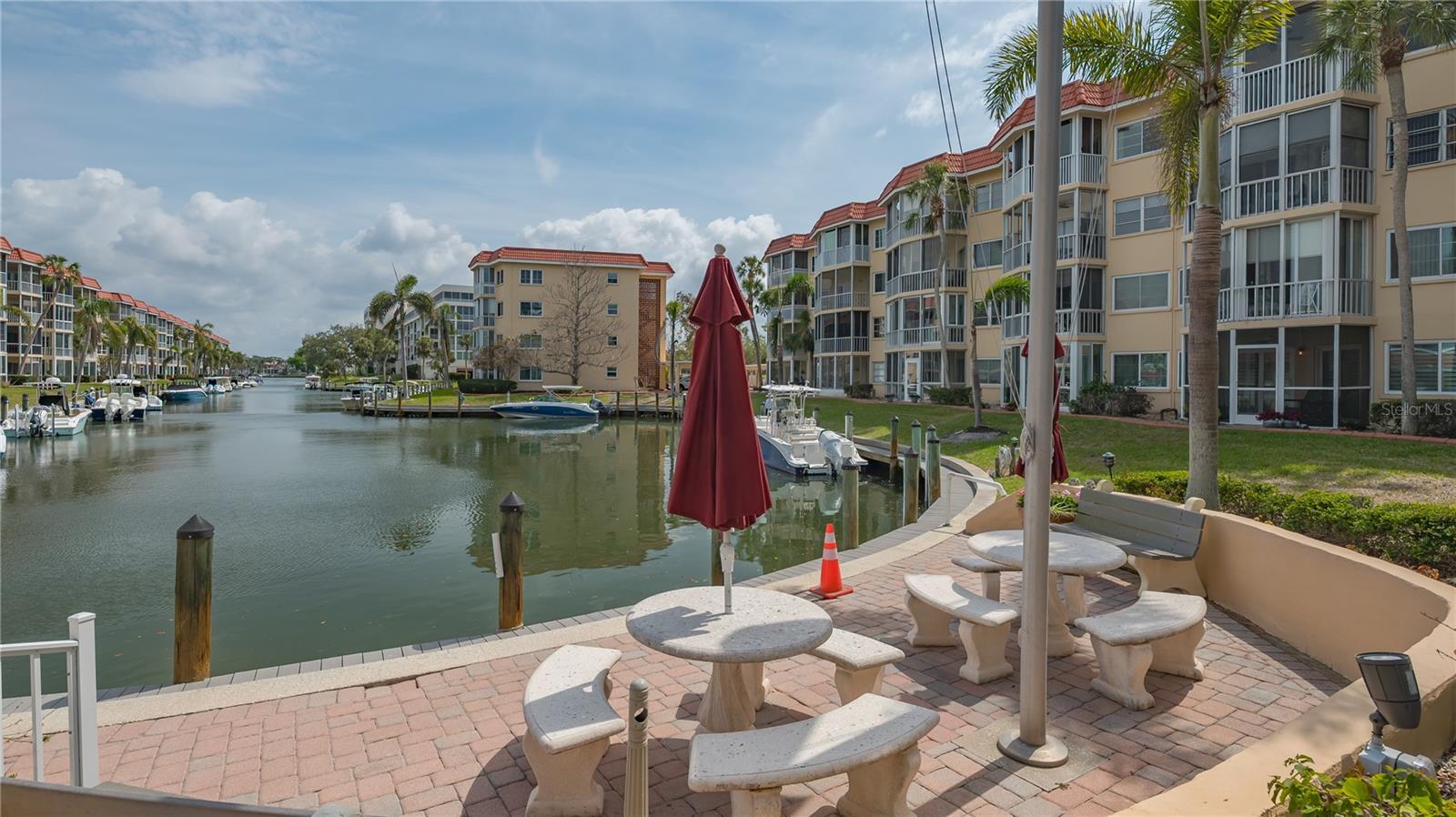 SIESTA HARBOR II - Residential