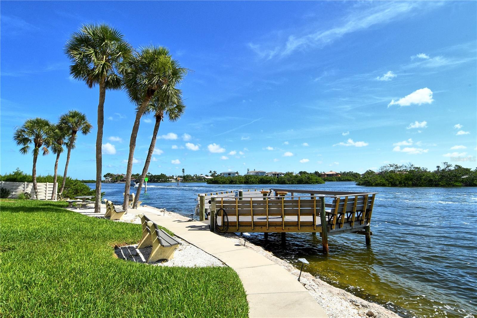 SIESTA HARBOR II - Residential