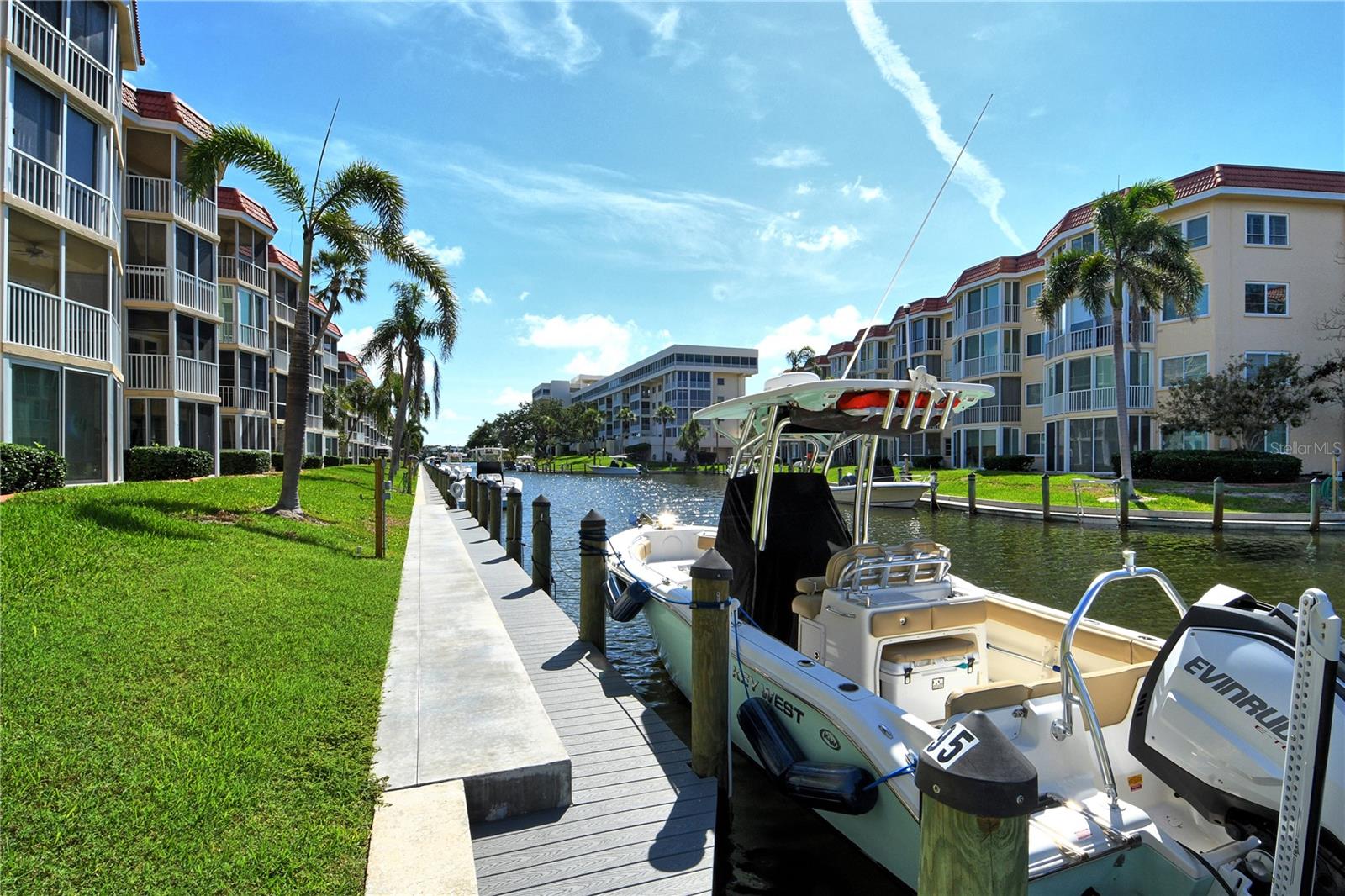 SIESTA HARBOR II - Residential