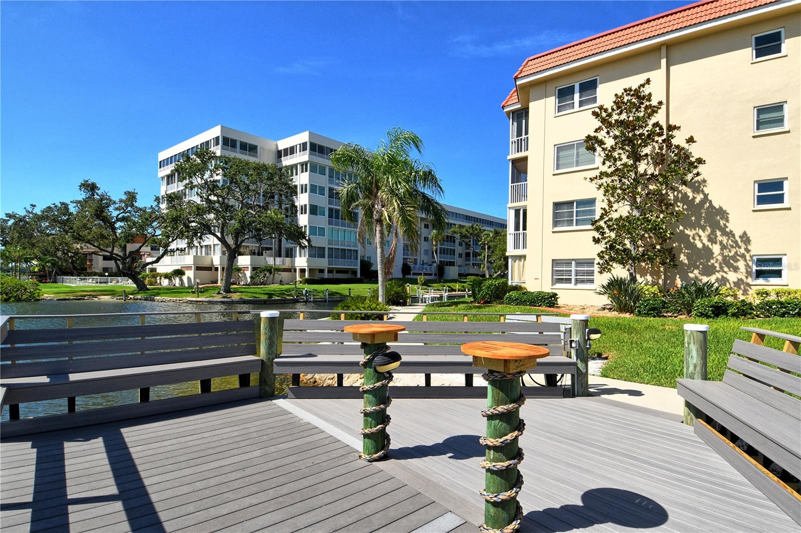 SIESTA HARBOR II - Residential