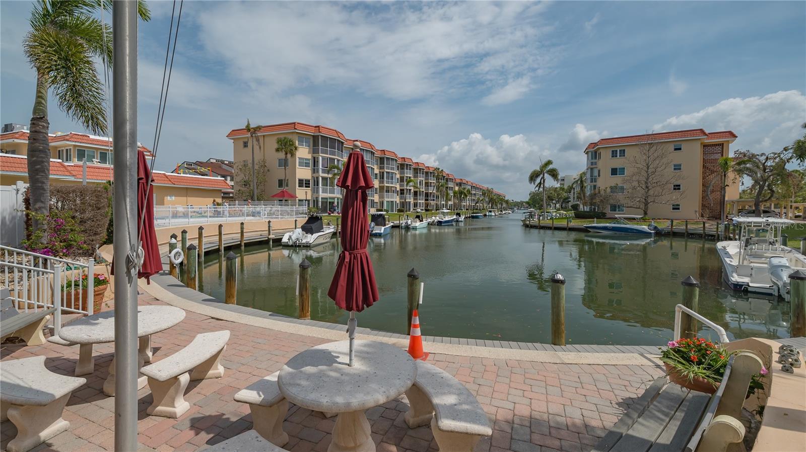 SIESTA HARBOR II - Residential