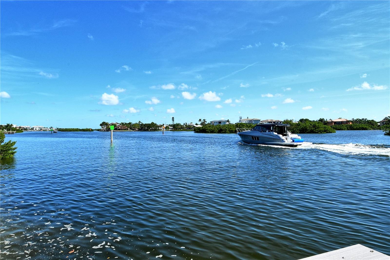 SIESTA HARBOR II - Residential
