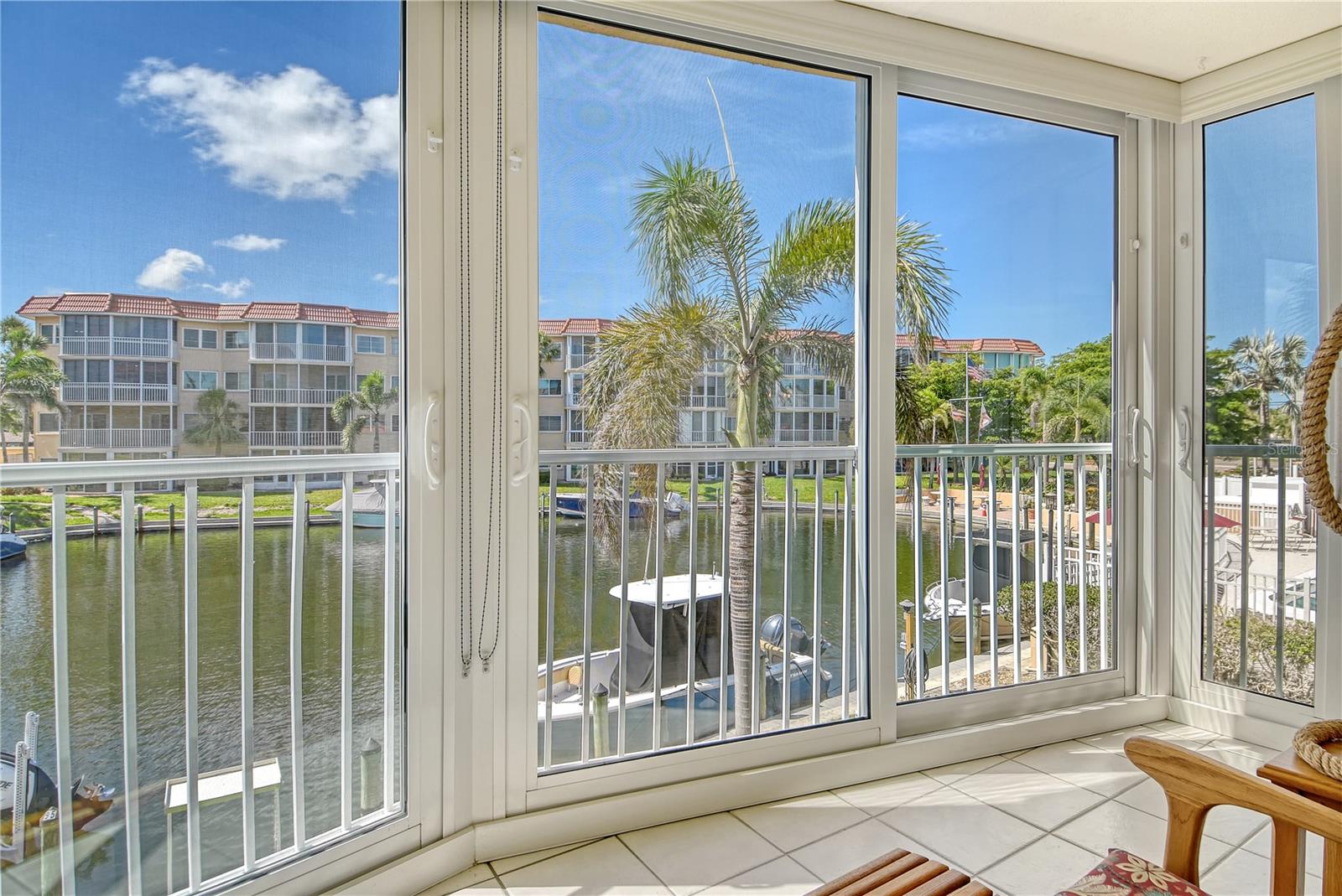 SIESTA HARBOR II - Residential