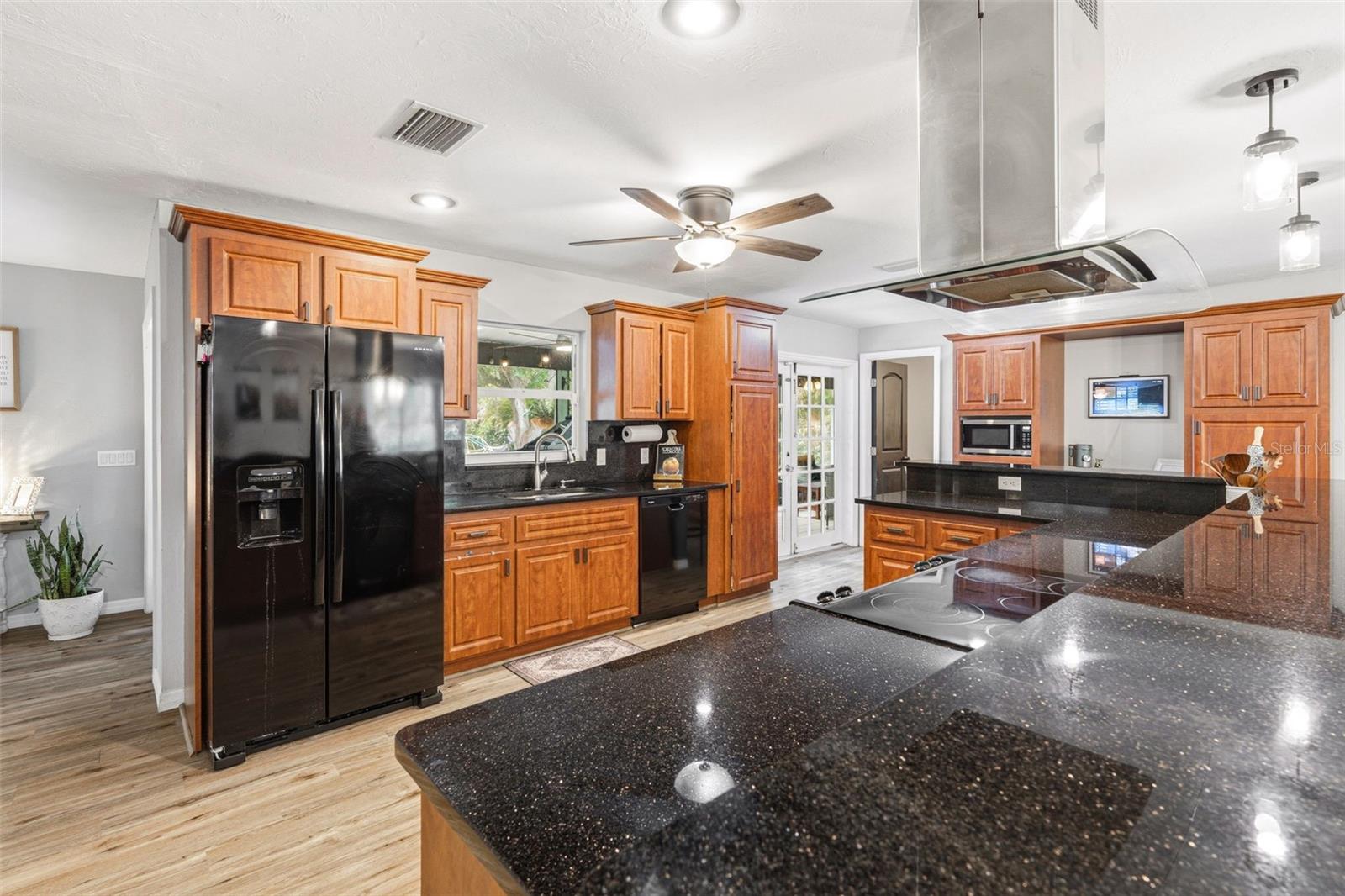 OAKMONT - Residential