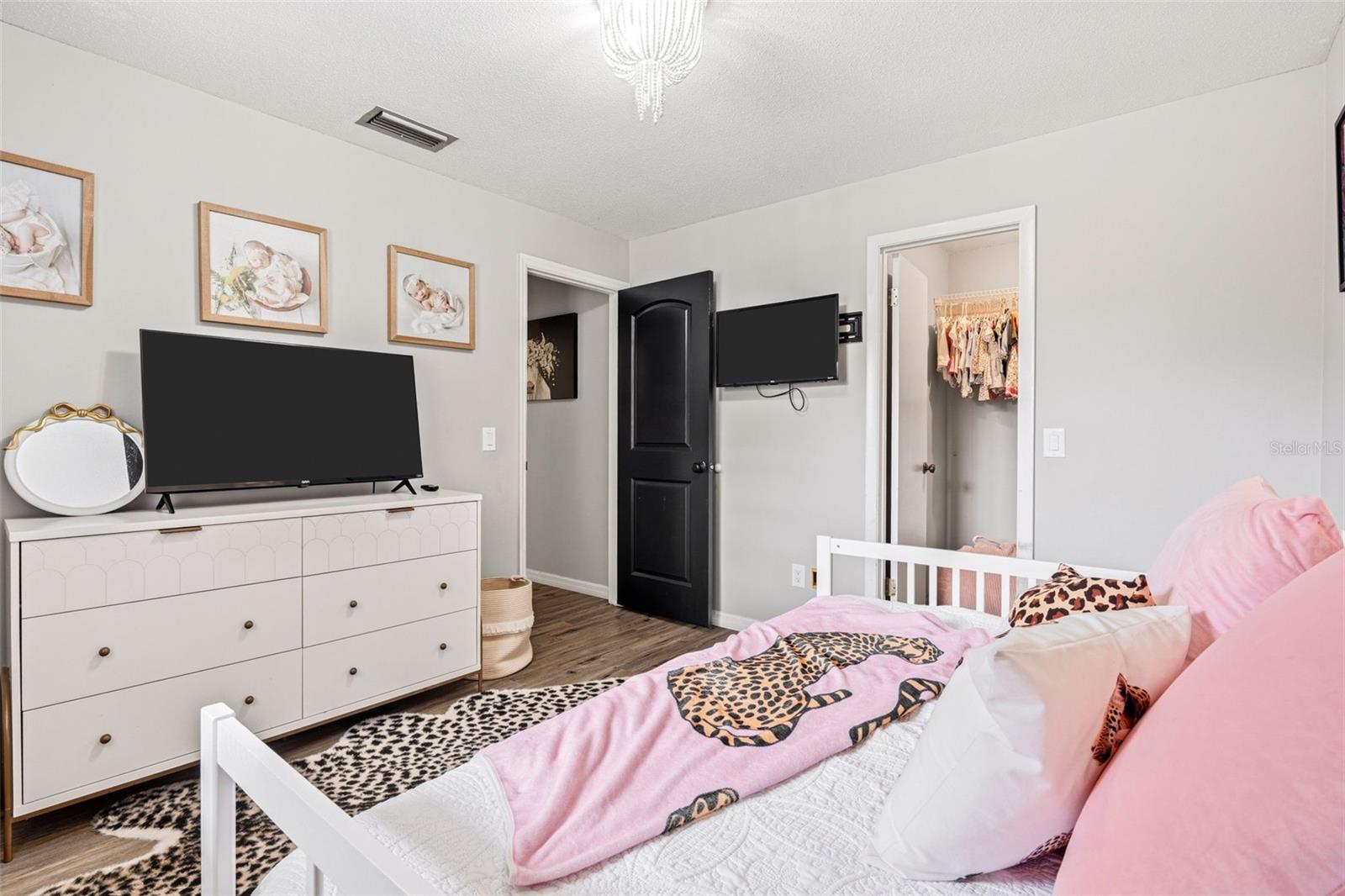 OAKMONT - Residential