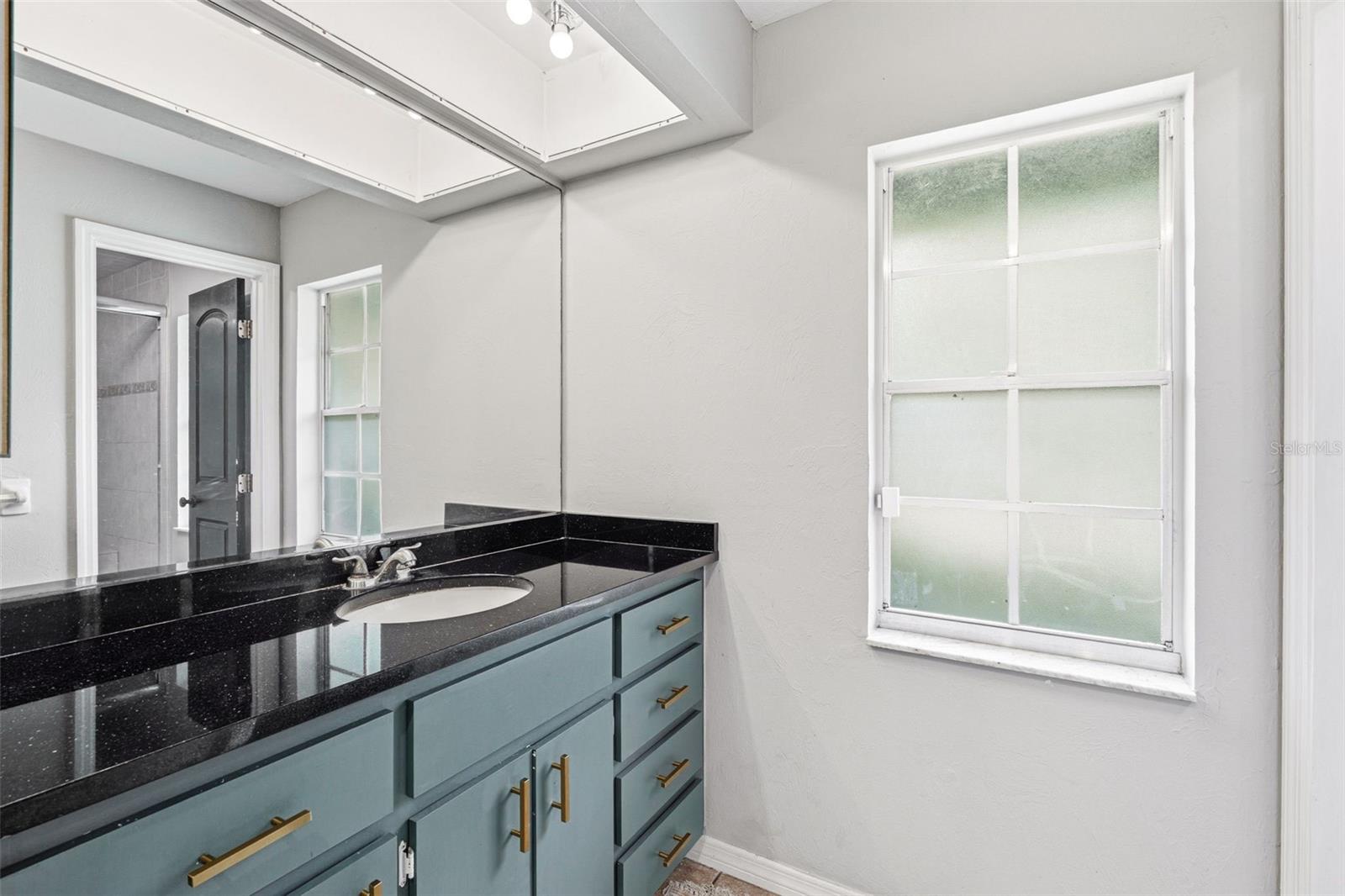 OAKMONT - Residential