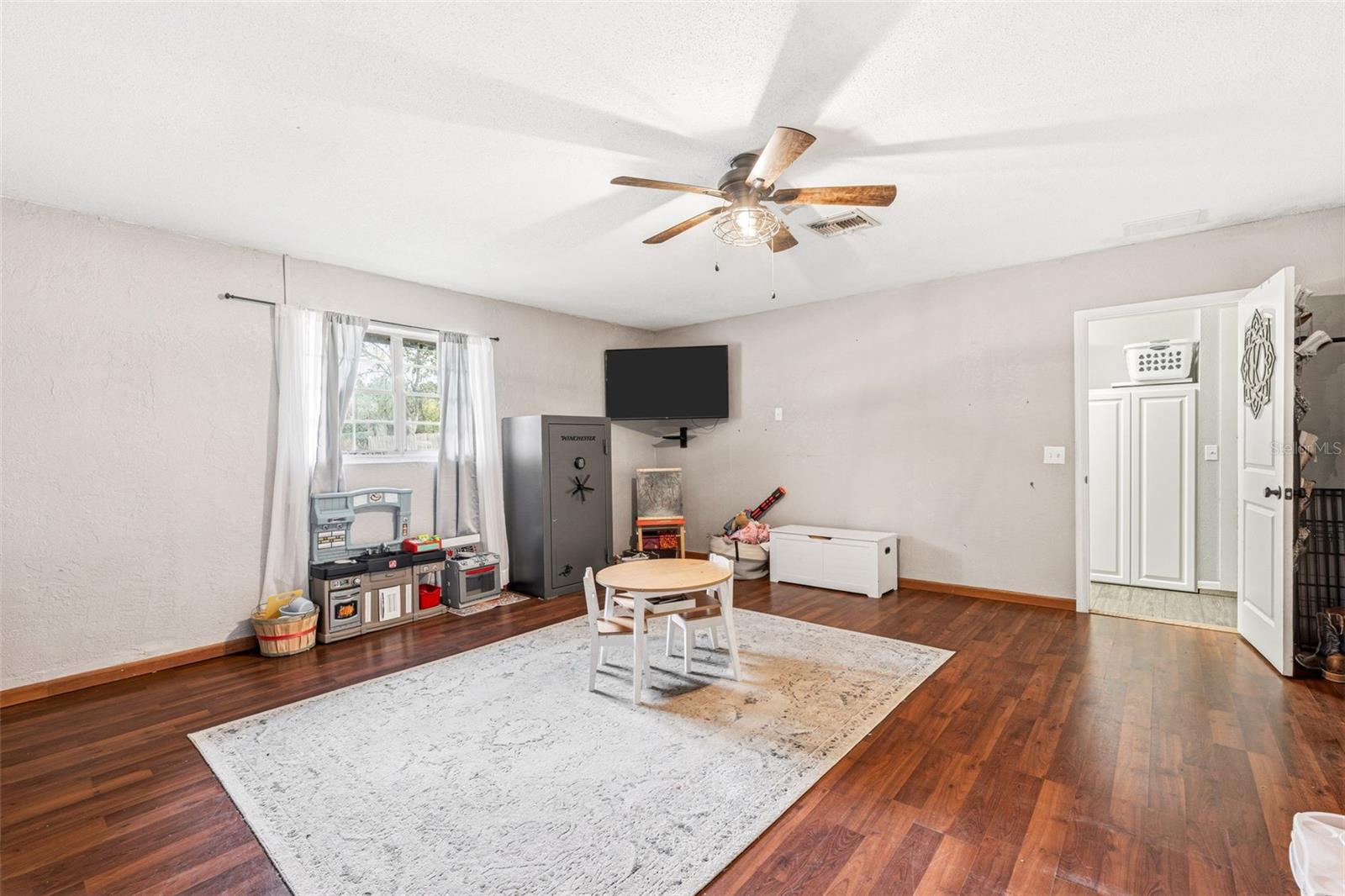 OAKMONT - Residential