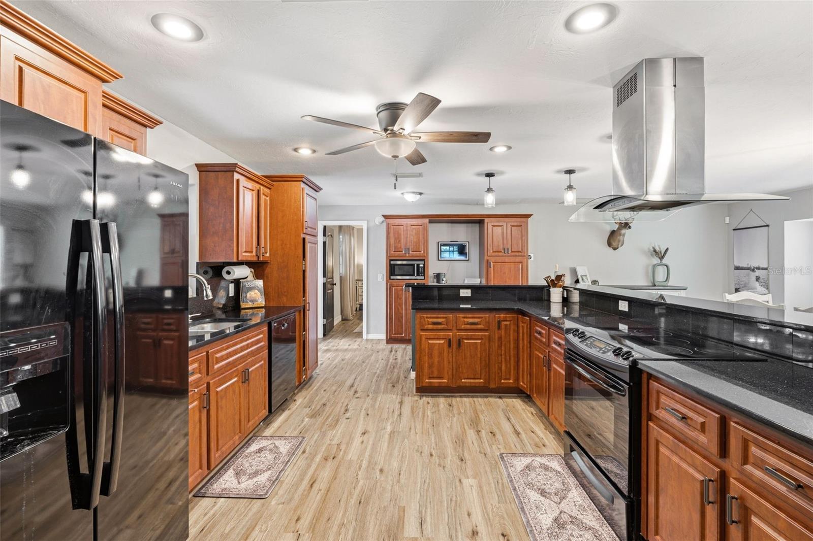 OAKMONT - Residential