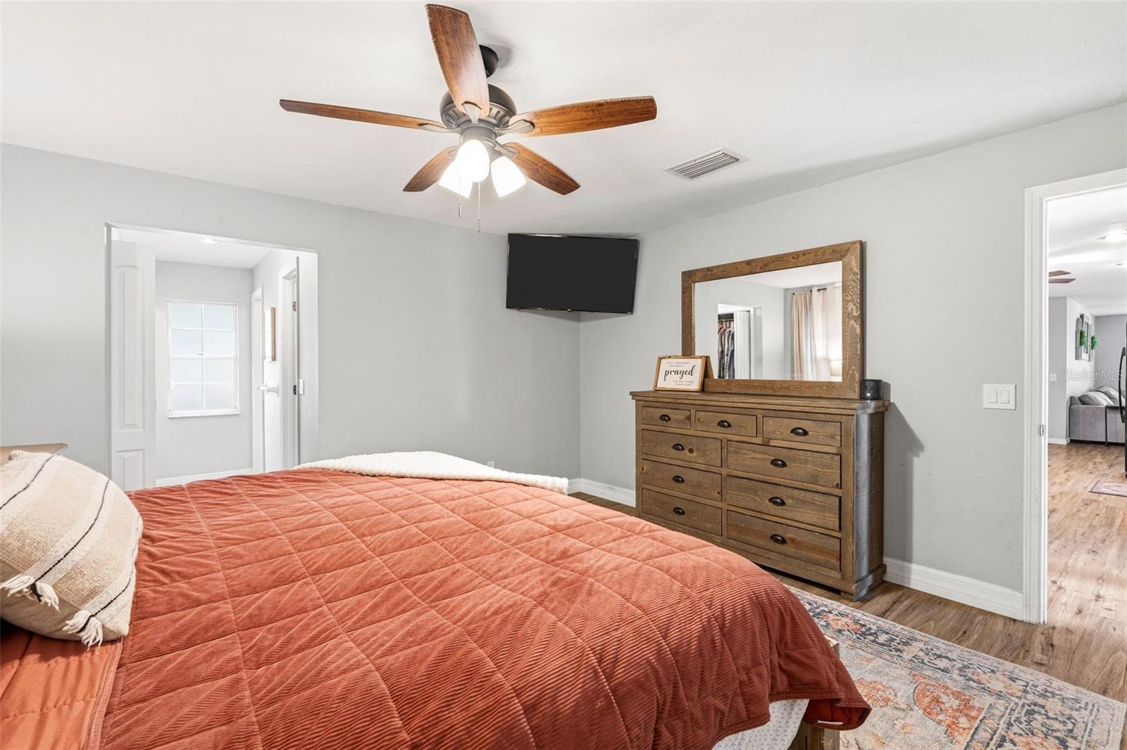 OAKMONT - Residential