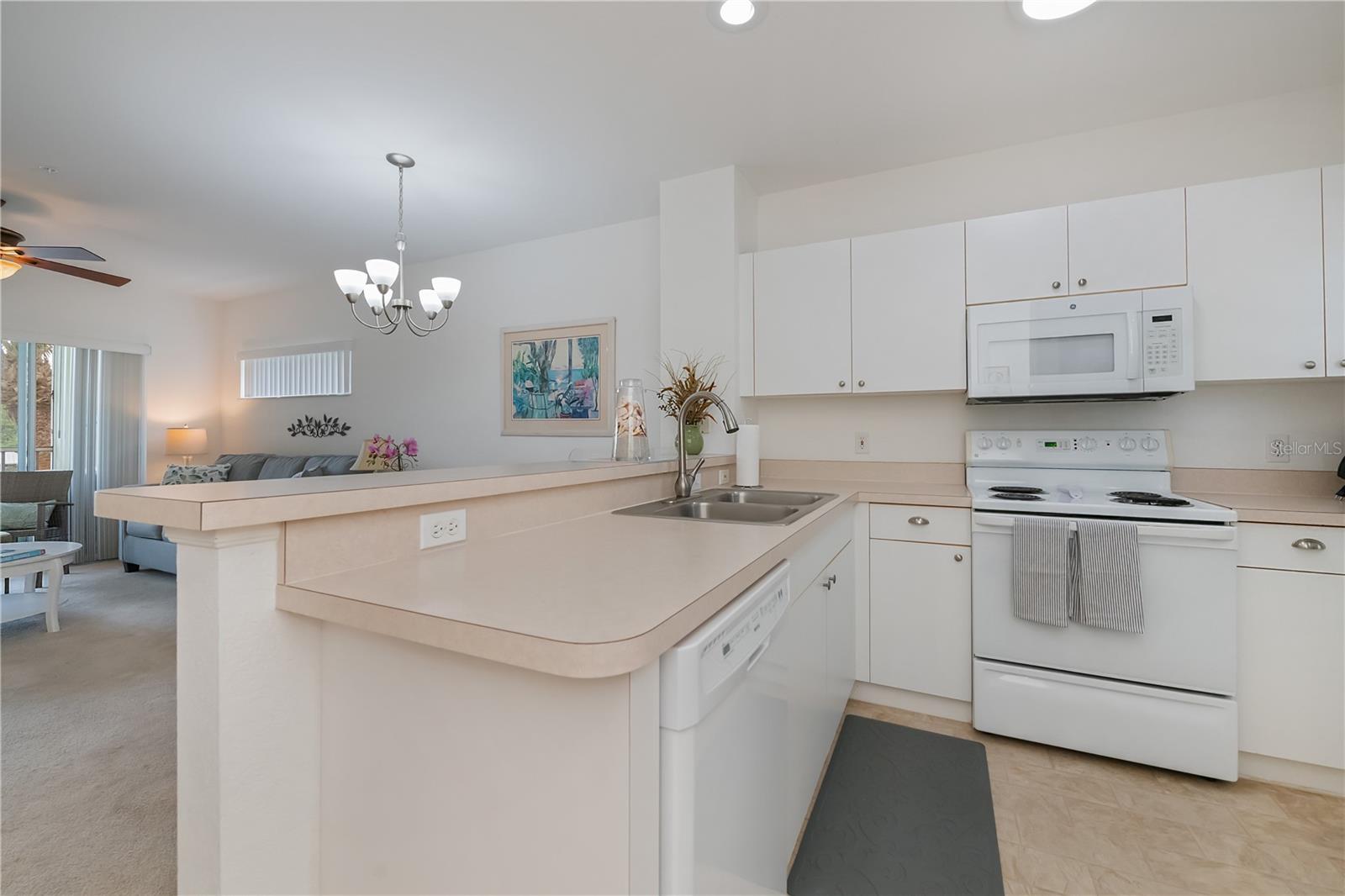 WATERSIDE CLUB 01 AT HERITAGE - Residential