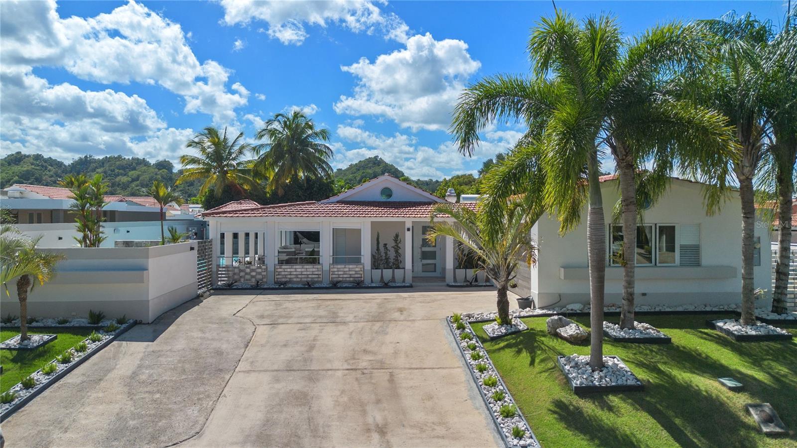 CAMINO DEL CUPEY - SABANERA DE DORADO - Residential