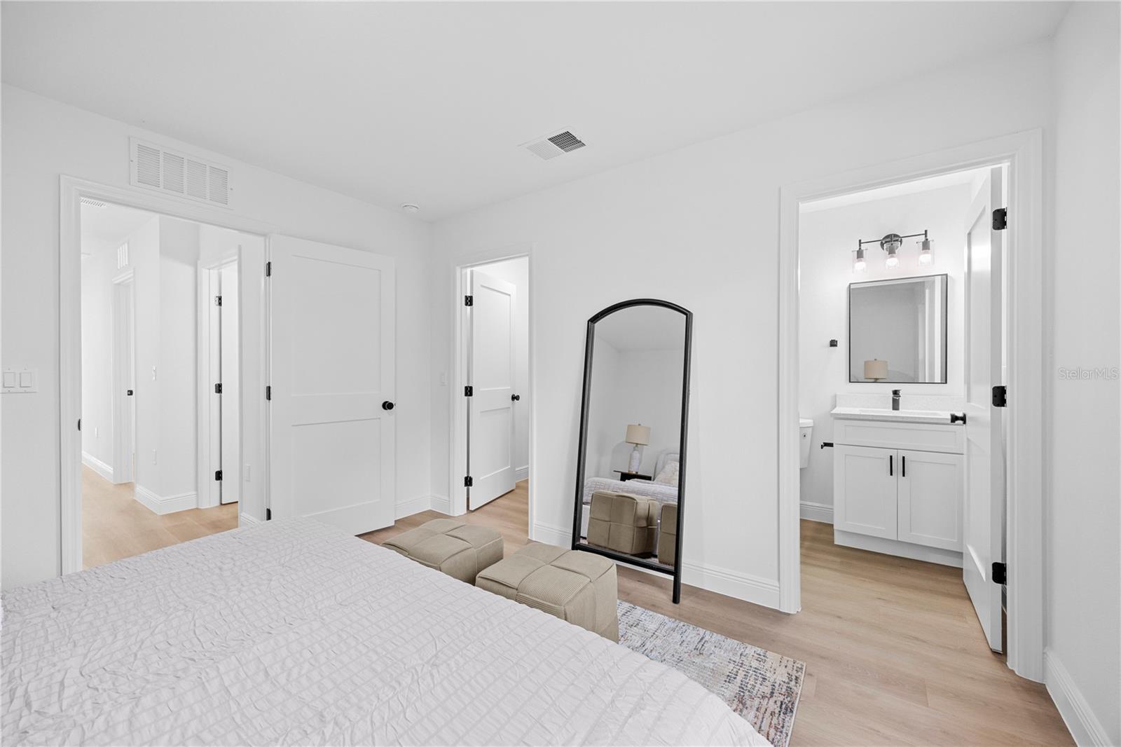 RIVER RIDGE - Residential