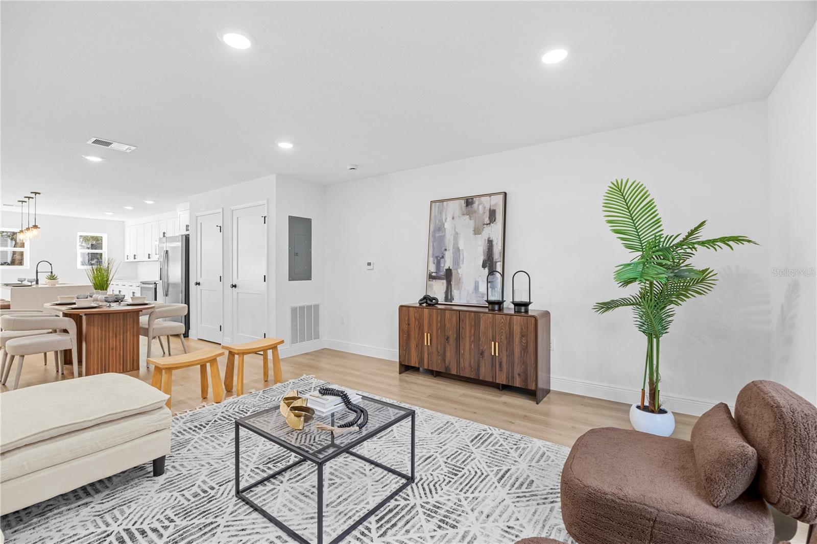 RIVER RIDGE - Residential