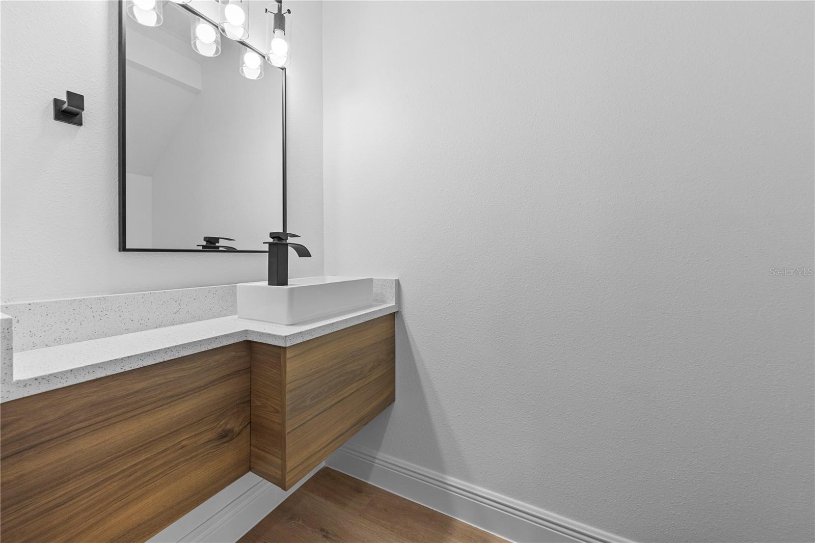 RIVER RIDGE - Residential