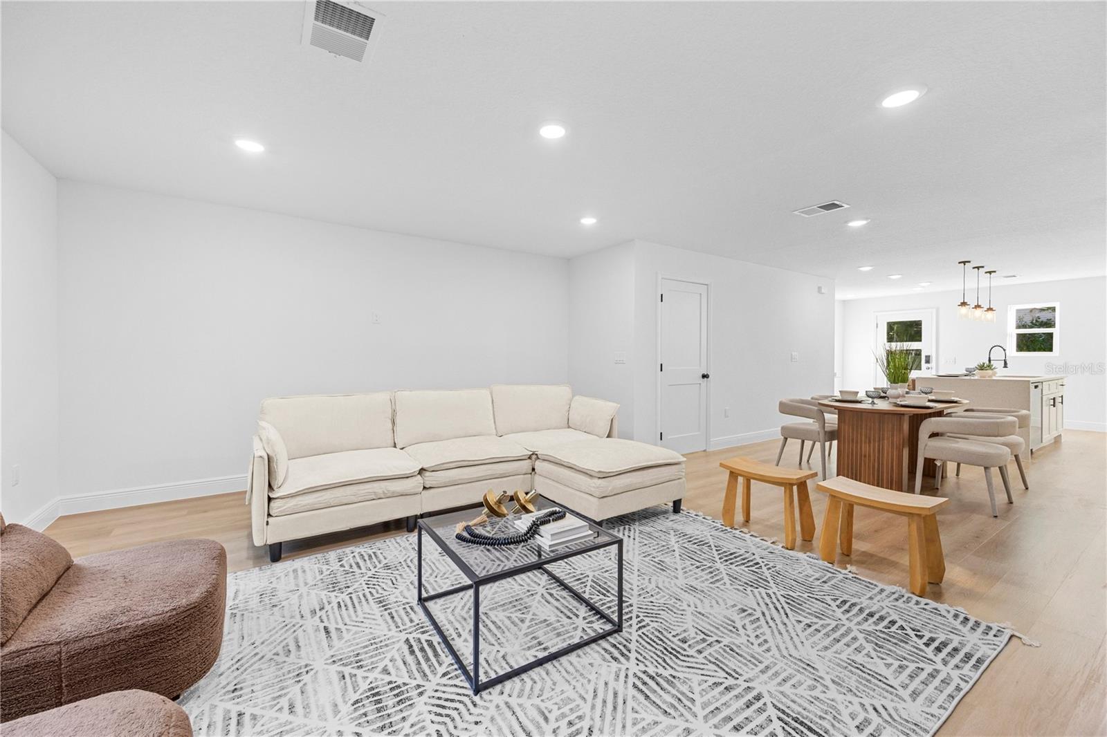 RIVER RIDGE - Residential