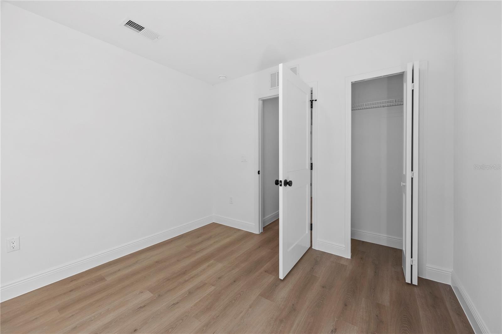 RIVER RIDGE - Residential