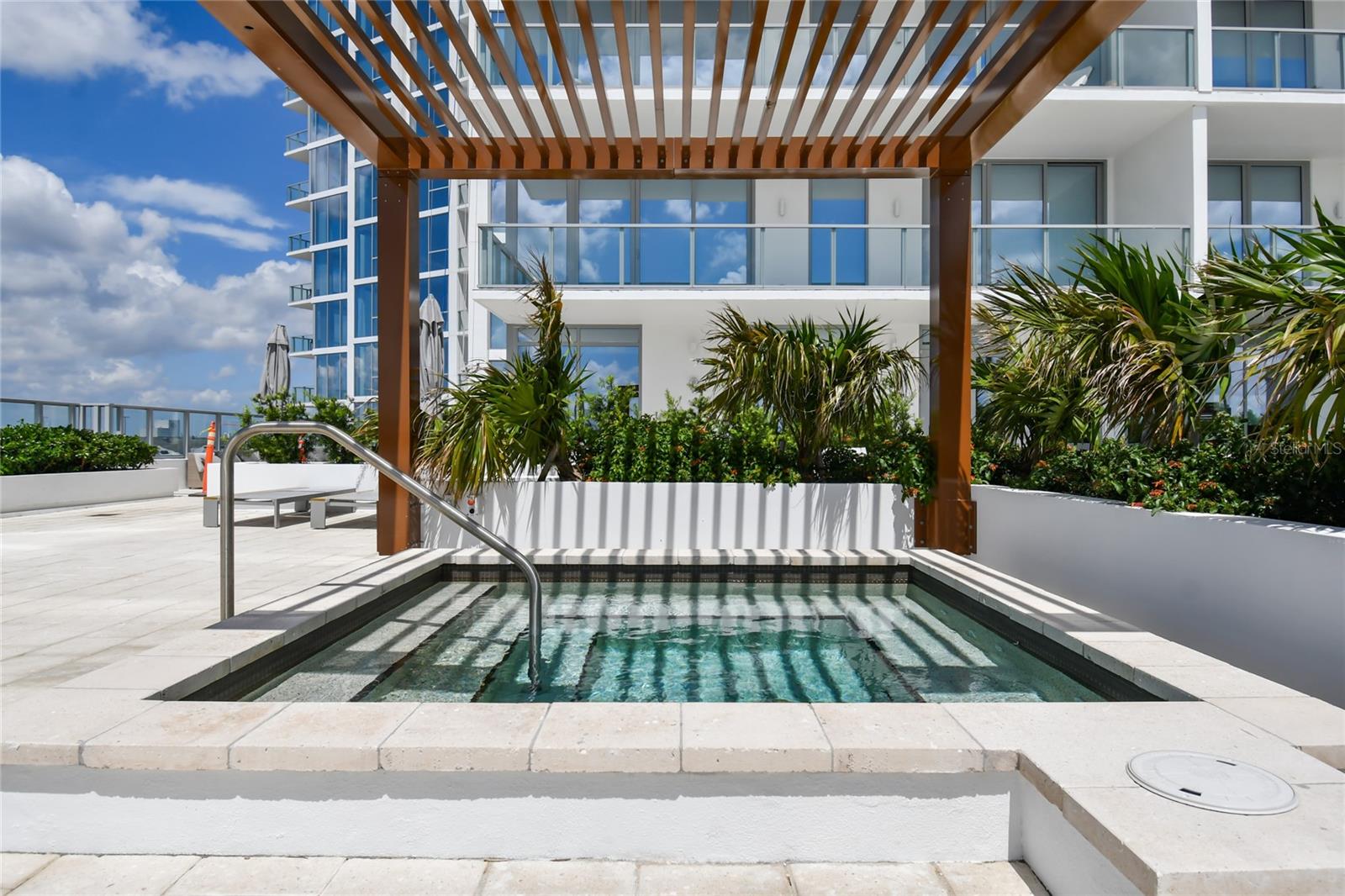 MARINA POINTE EAST A CONDOMINIUM - Residential