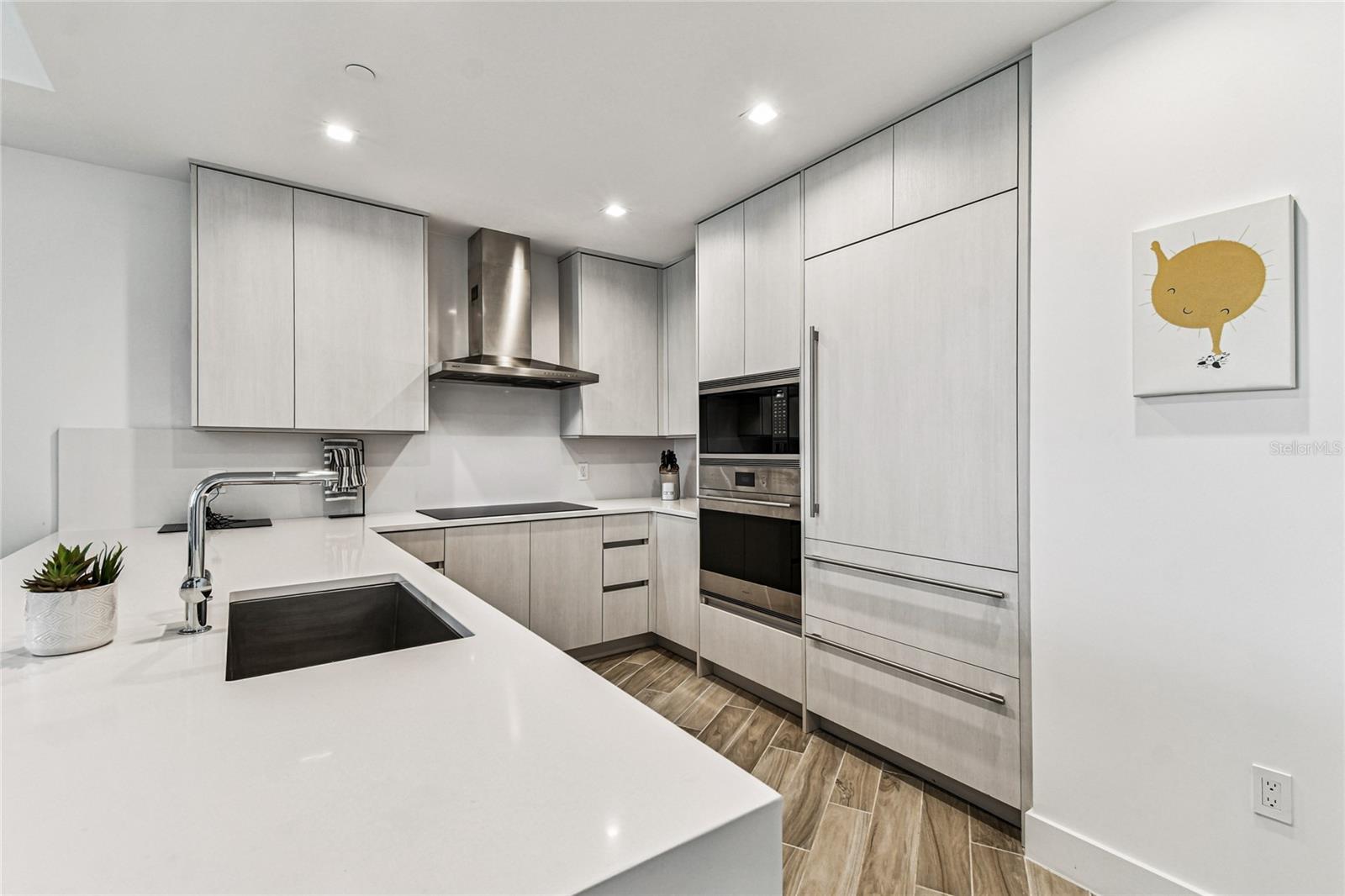 MARINA POINTE EAST A CONDOMINIUM - Residential