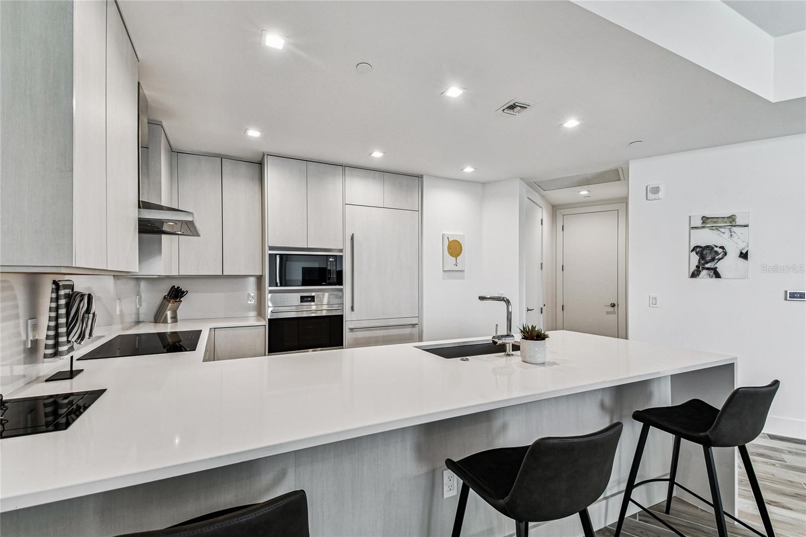 MARINA POINTE EAST A CONDOMINIUM - Residential