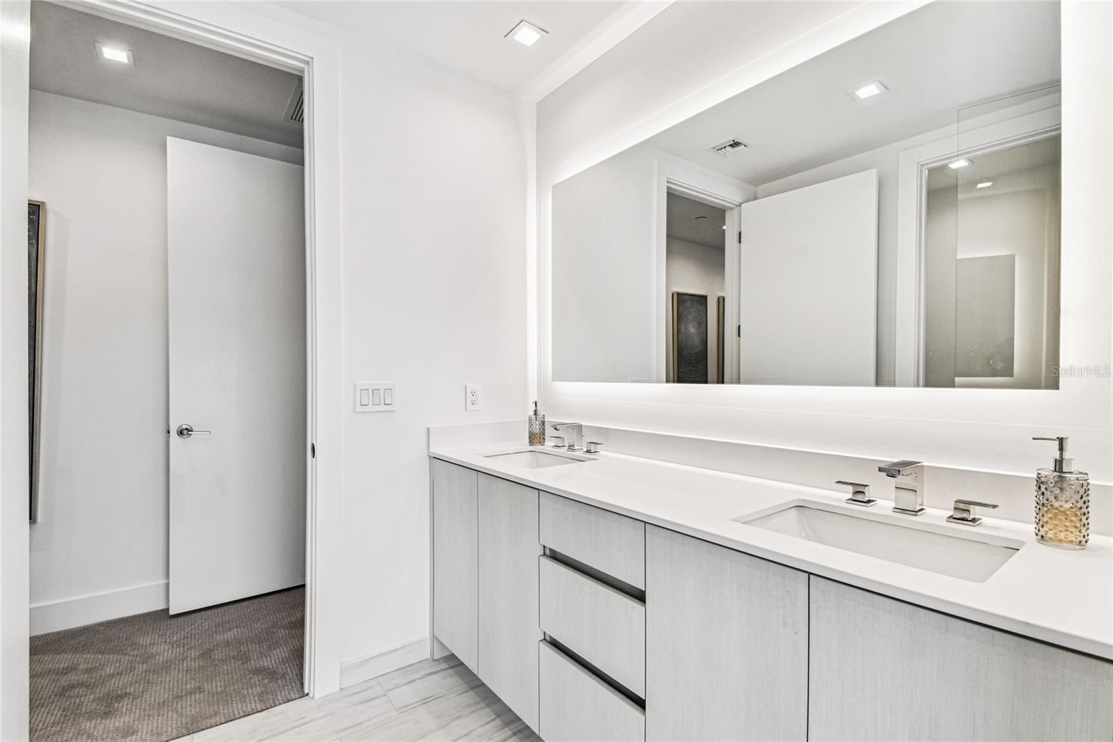 MARINA POINTE EAST A CONDOMINIUM - Residential