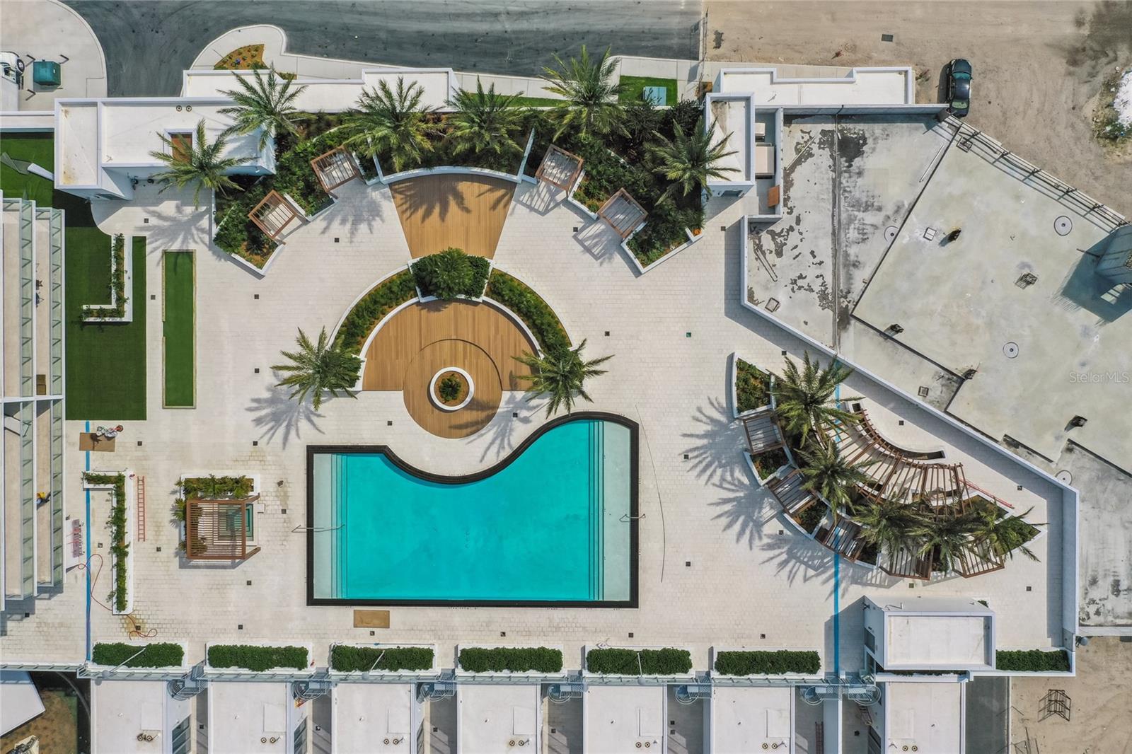 MARINA POINTE EAST A CONDOMINIUM - Residential
