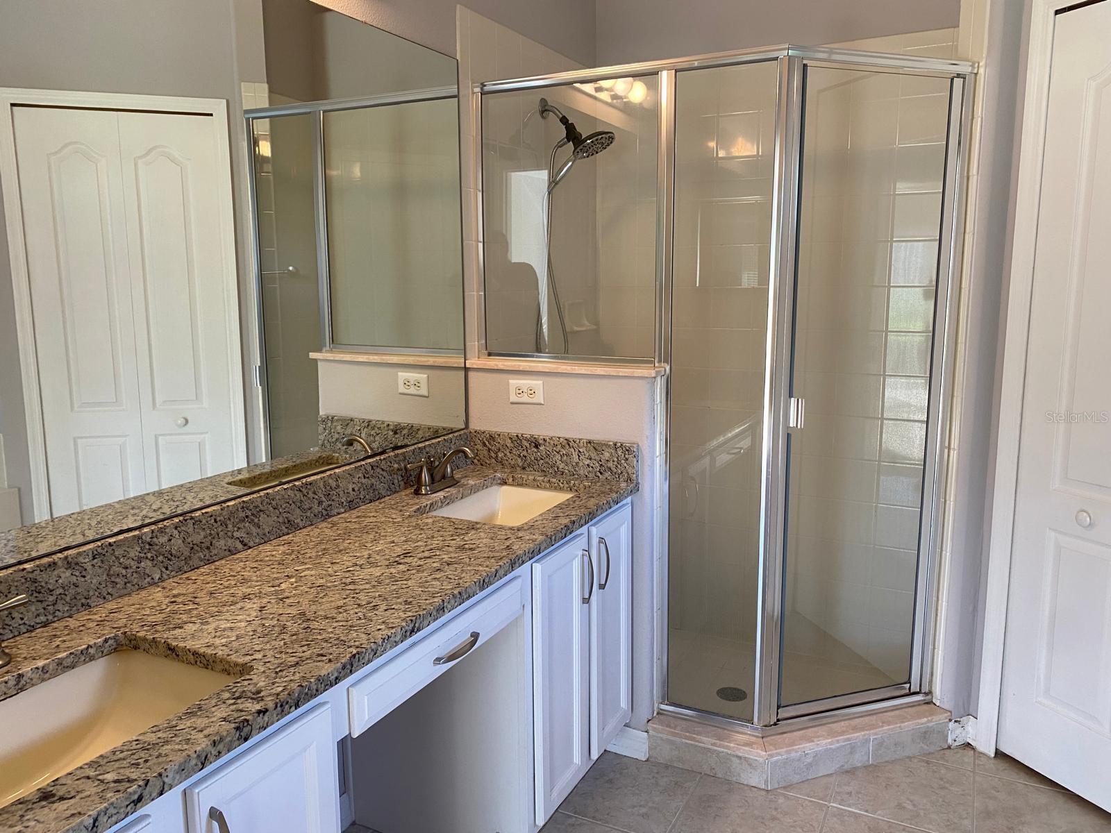 STONEYBROOK WEST 44/134 - Residential Lease