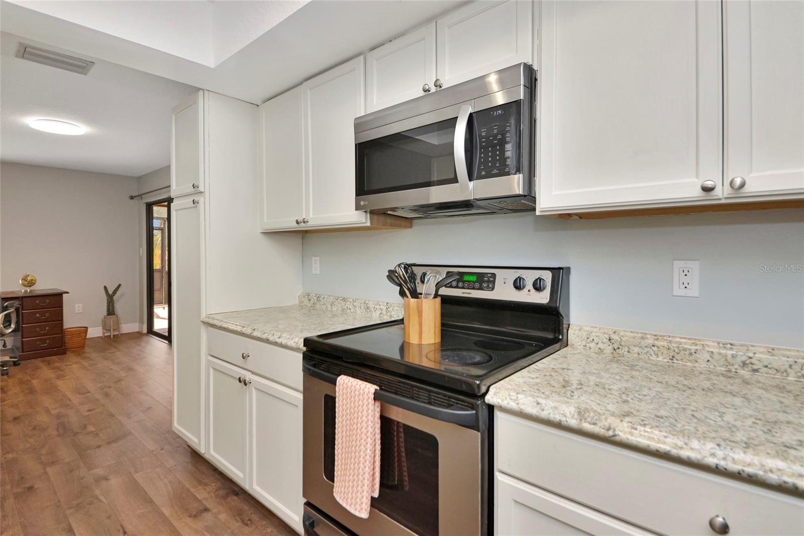 OAK FOREST VILLAS - Residential