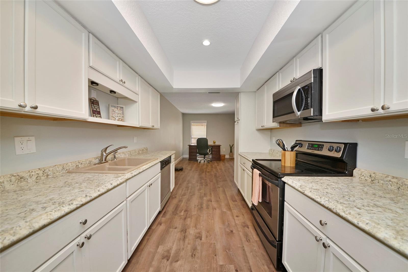 OAK FOREST VILLAS - Residential