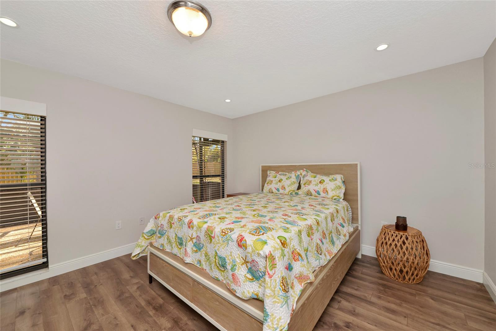 OAK FOREST VILLAS - Residential