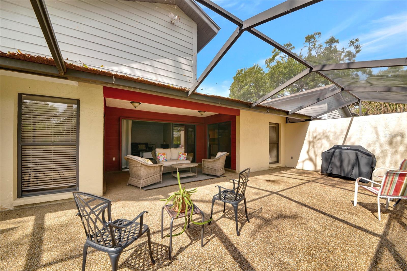 OAK FOREST VILLAS - Residential