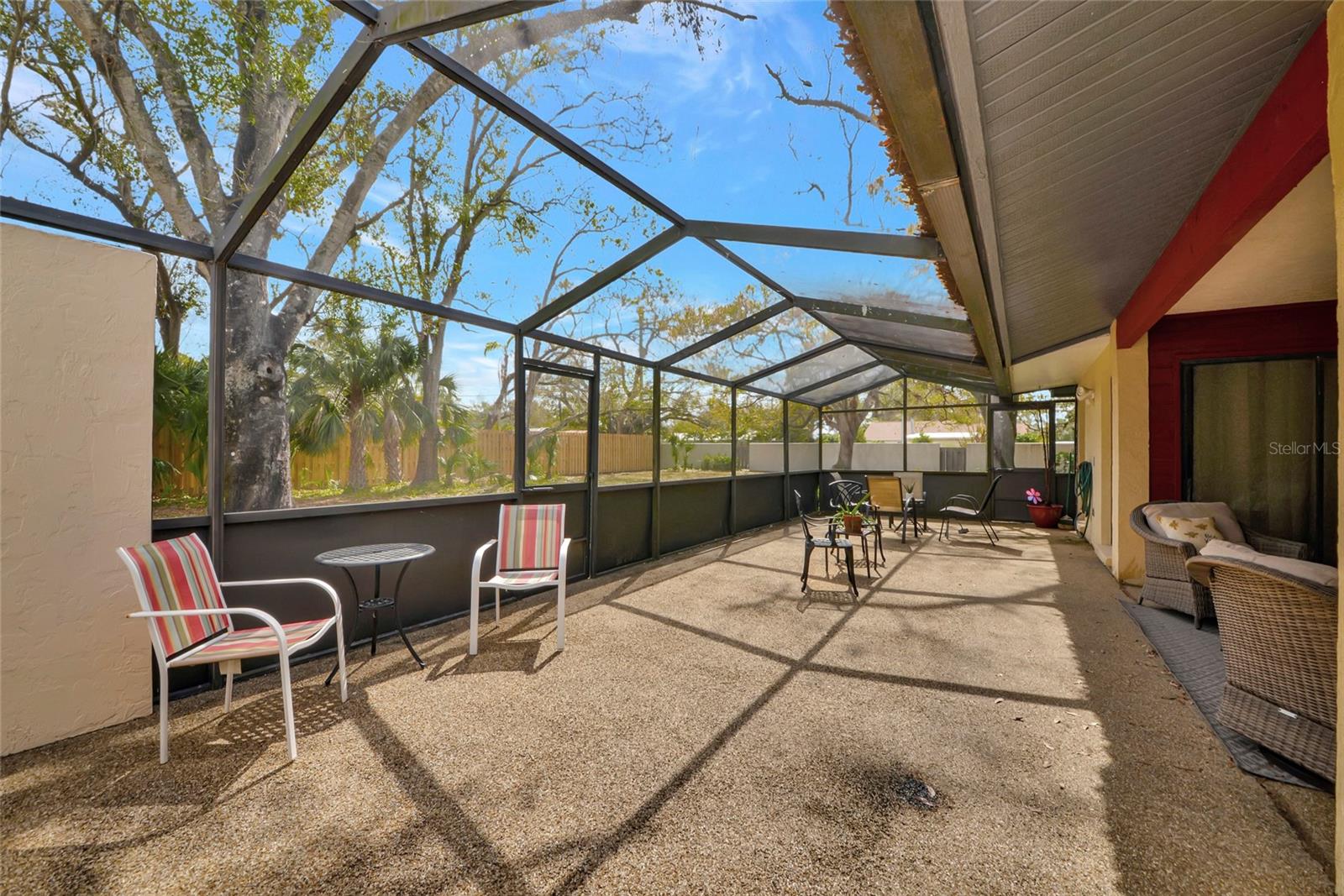 OAK FOREST VILLAS - Residential