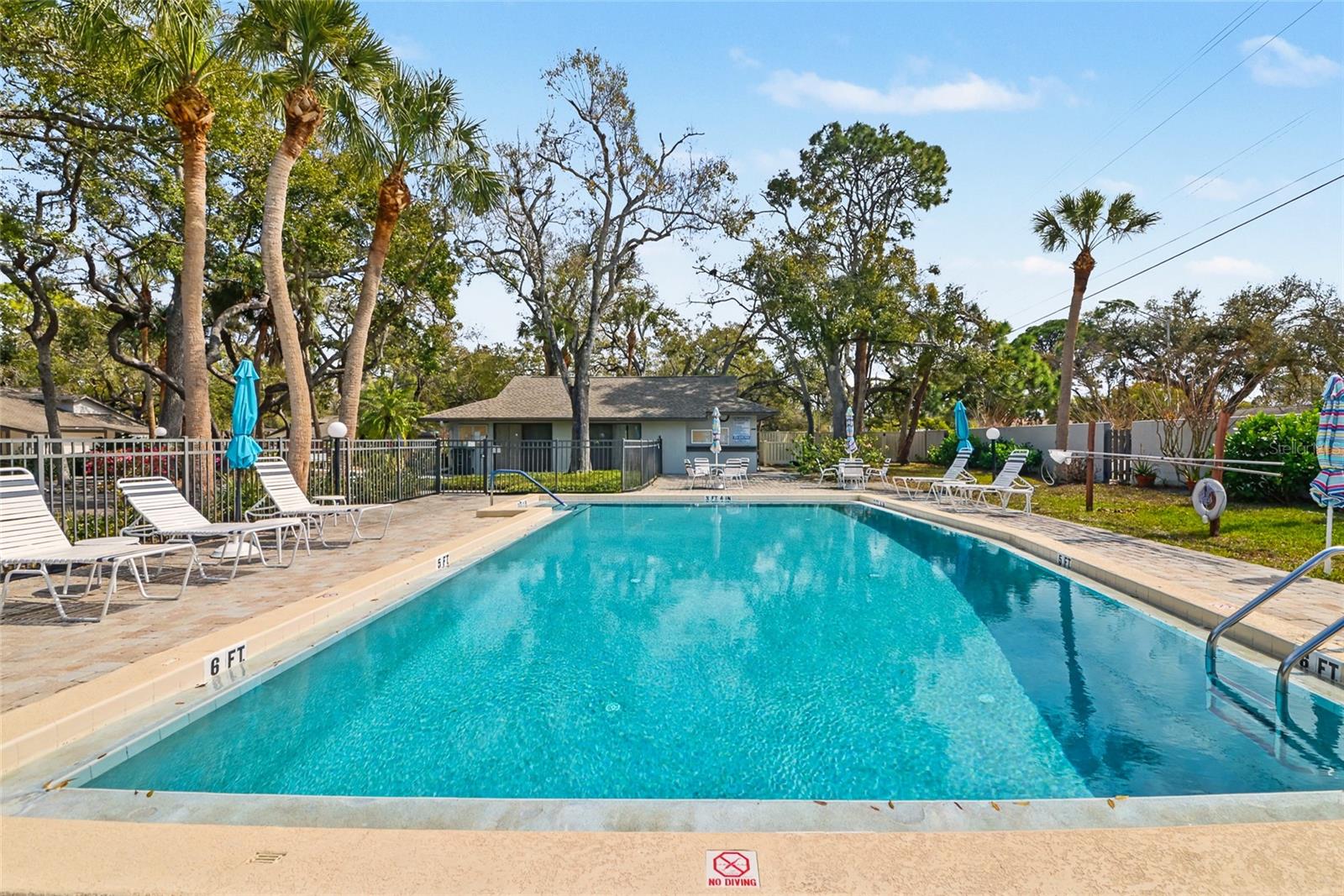 OAK FOREST VILLAS - Residential