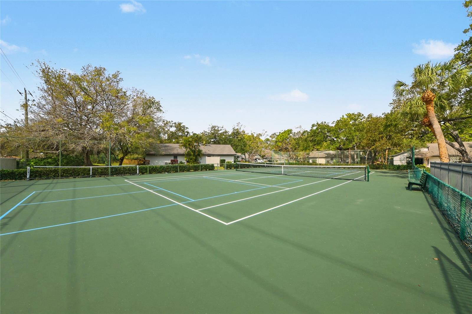 OAK FOREST VILLAS - Residential