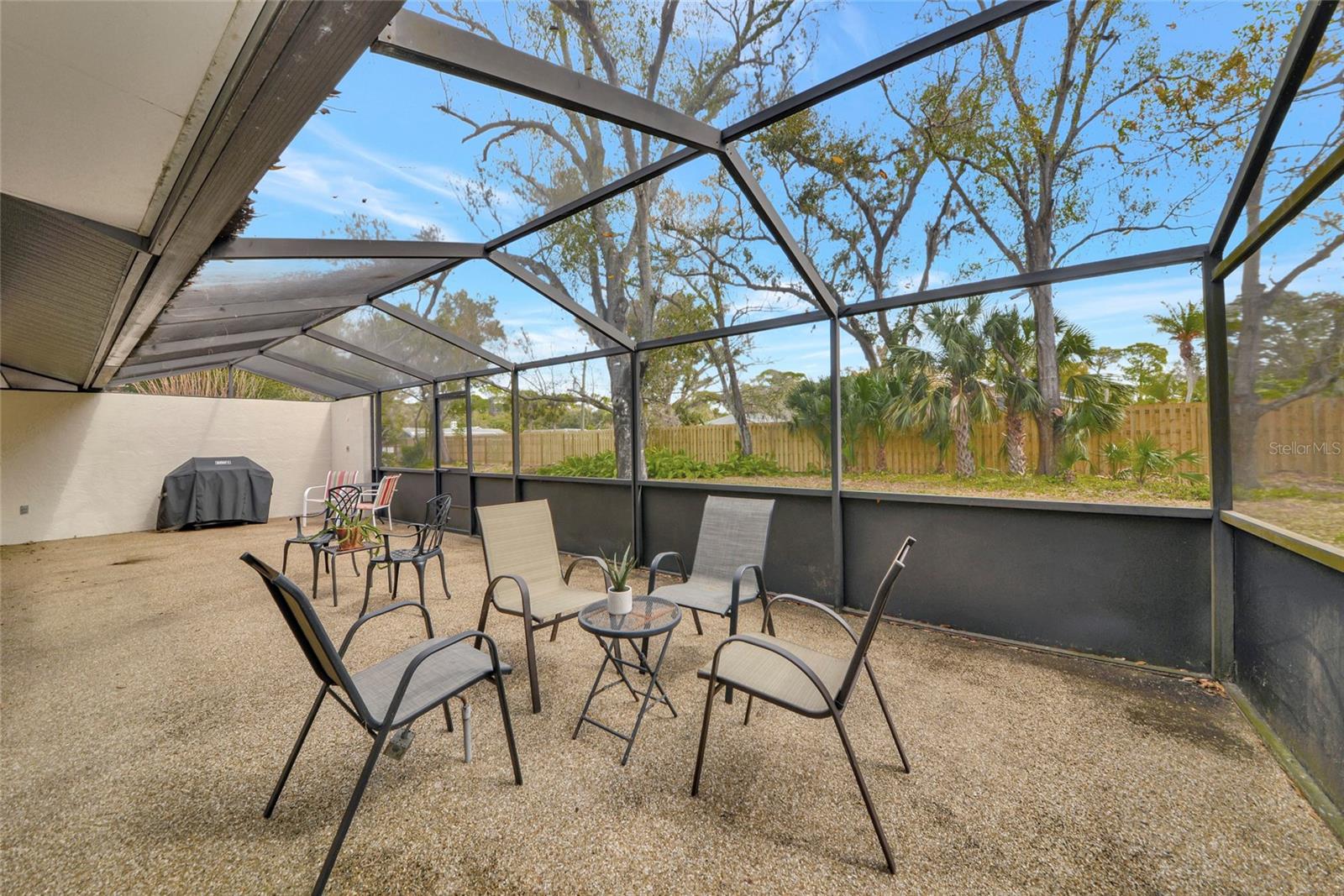 OAK FOREST VILLAS - Residential