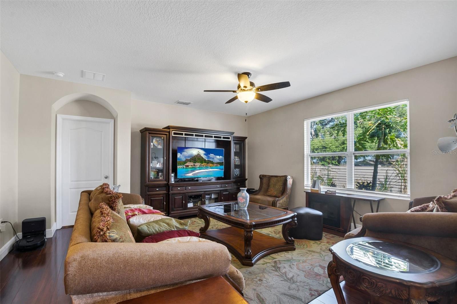 SQUIRES GROVE - Residential