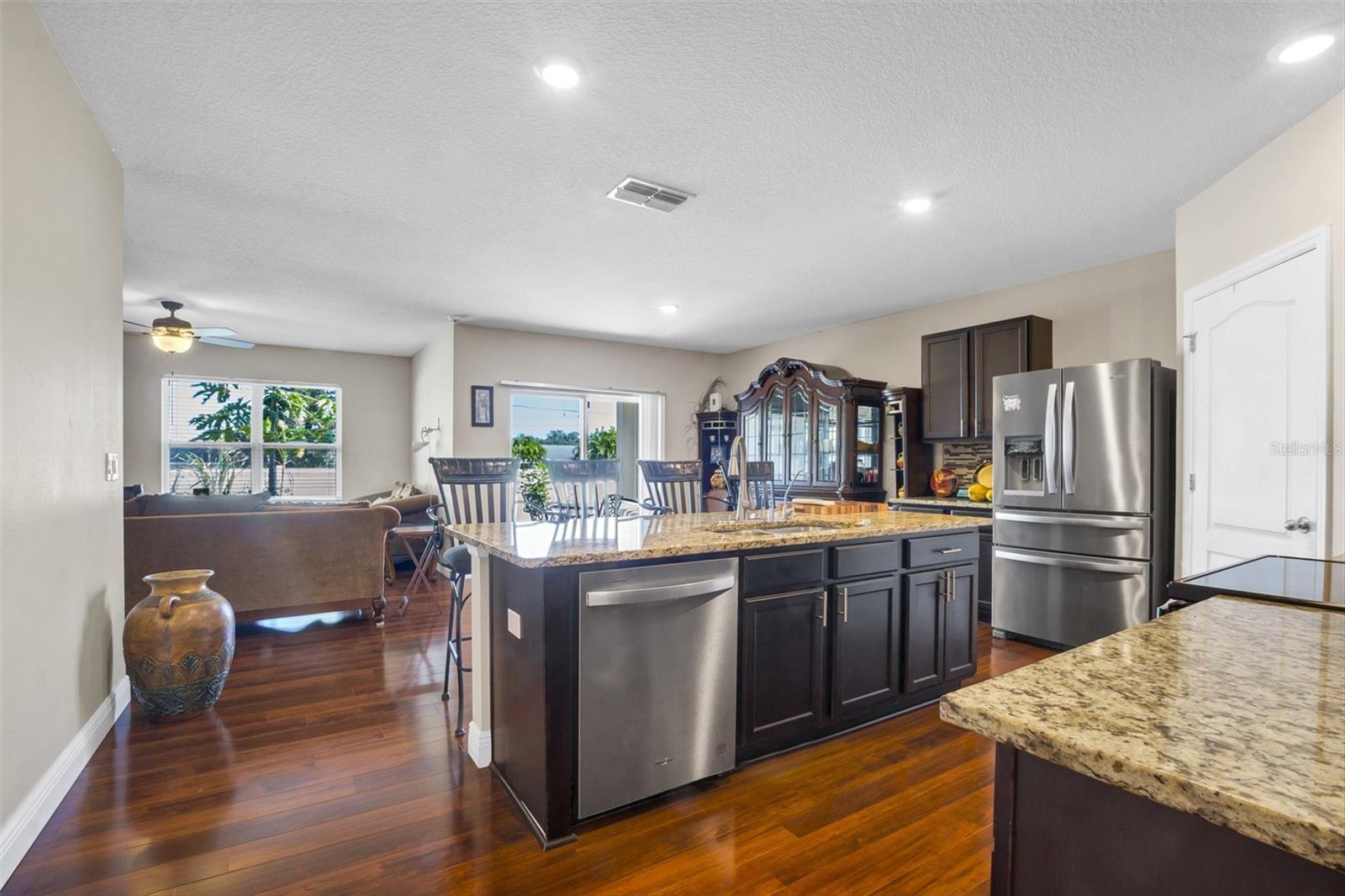 SQUIRES GROVE - Residential